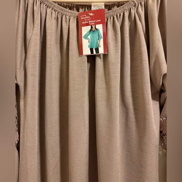 Boho Bell Sleeve Dress with Crochet Detail NWT Size S-M - Picture 6 of 7